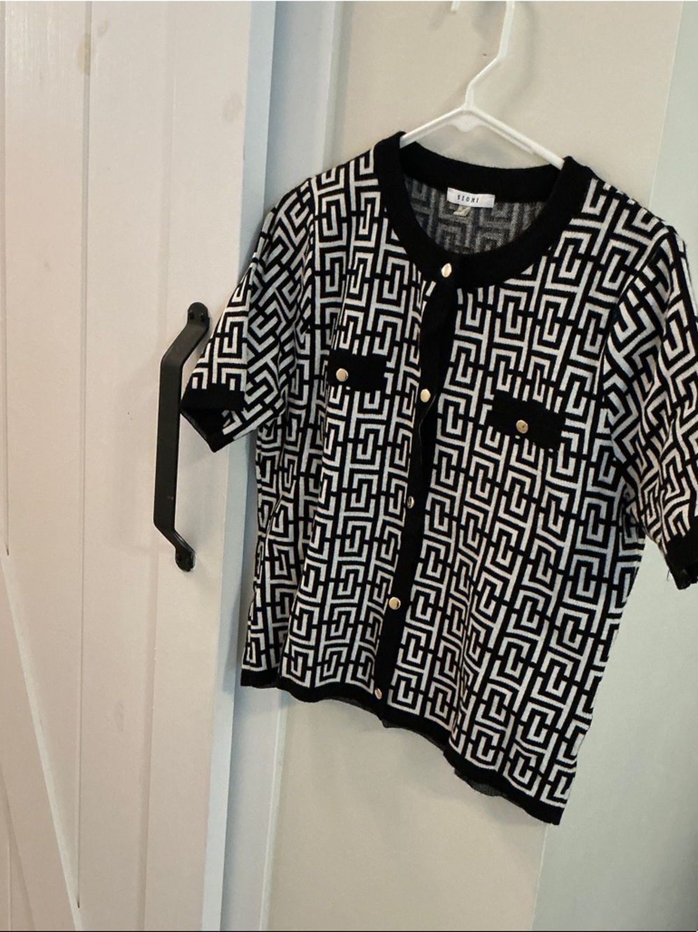 Kids Black & White Geometric Button-Front Knit Top
